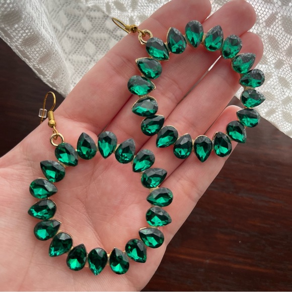 Emerald Green Drop Earrings - Picture 1 of 5